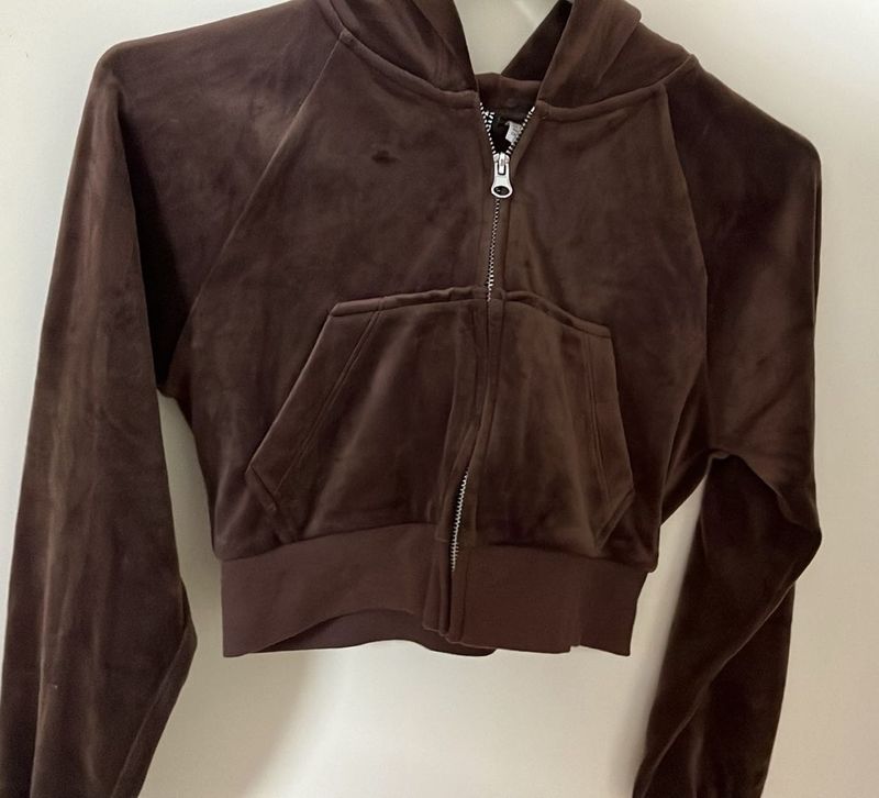H&amp;M Crop Zipper Hoodie!