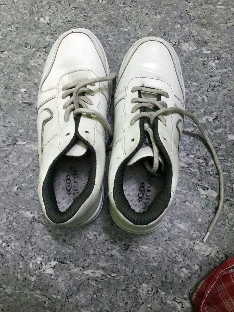Women White Shoe