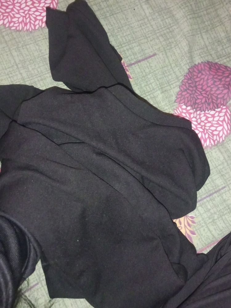 Black Fitted Top For Women
