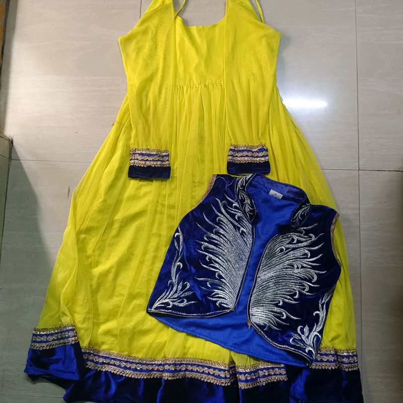 A Beautiful Kurti With Coat ❤‍🔥
