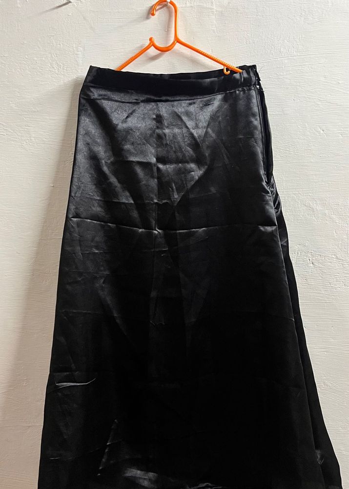 Satin Black Skirt | Old Money |