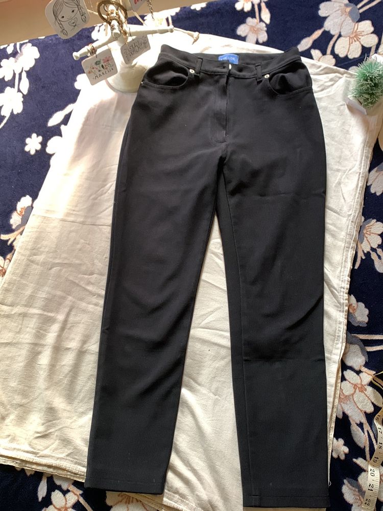 •PRICE DROP• Best Quality Decade Jeans