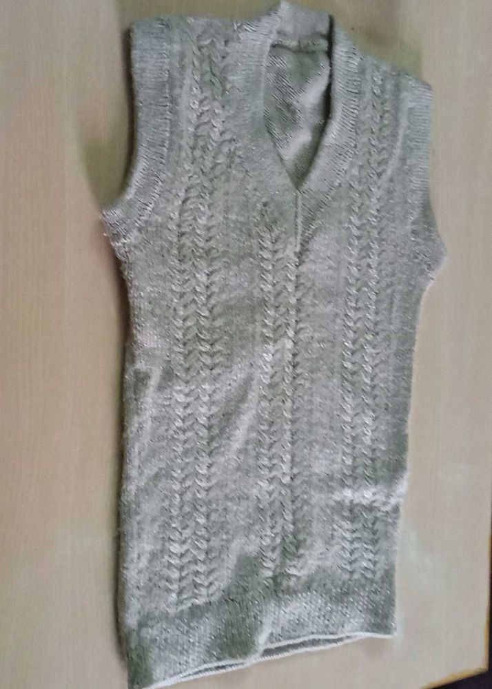 Sleeveless Knit Sweater Vest