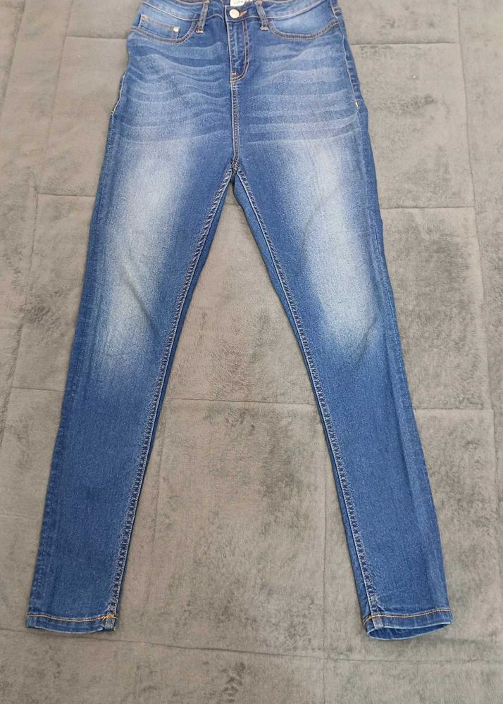 Stylish Blue Denim Jeans 28 to 30 fit