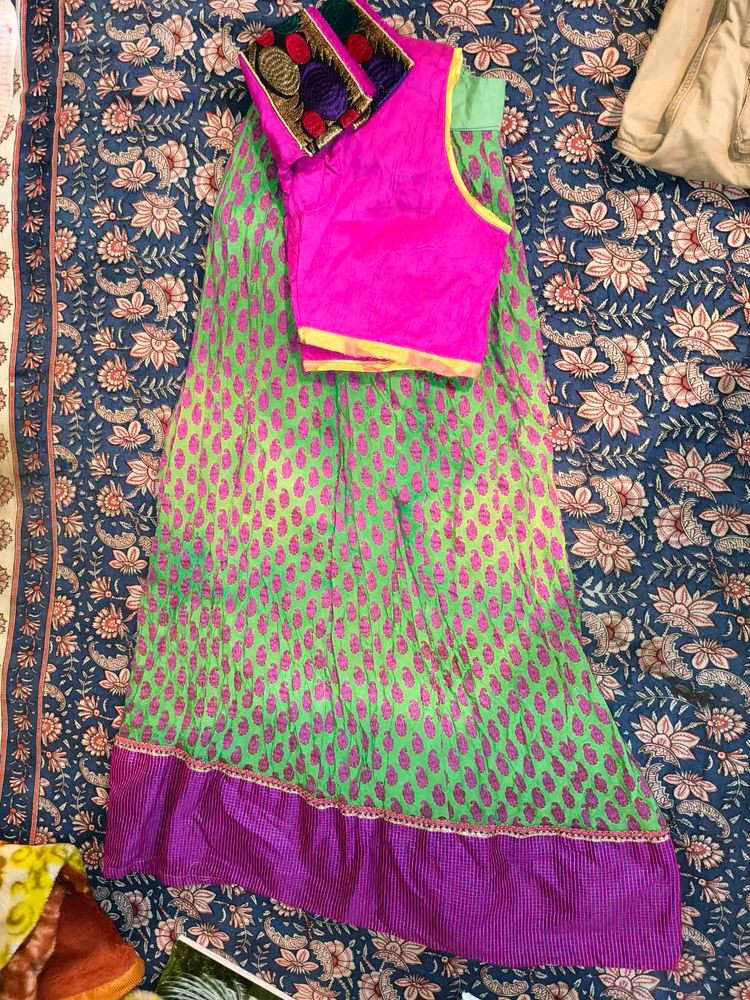 Ethnic Lehenga Choli Set Used
