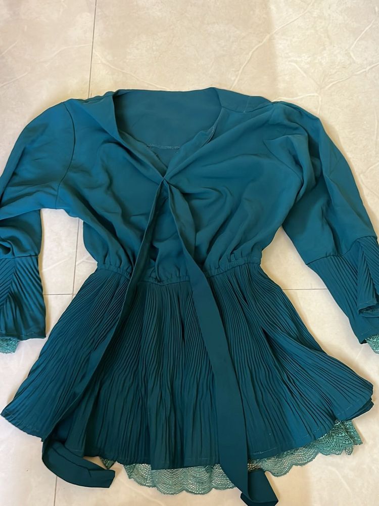 Green Tie-knot Top