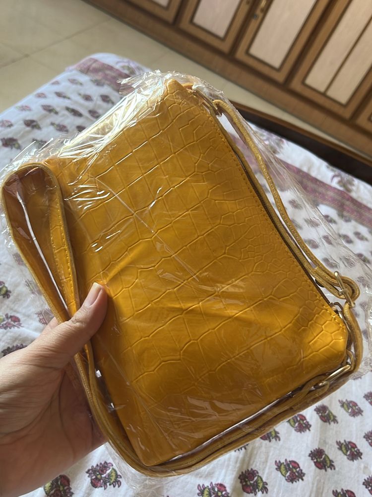 Sling Bag