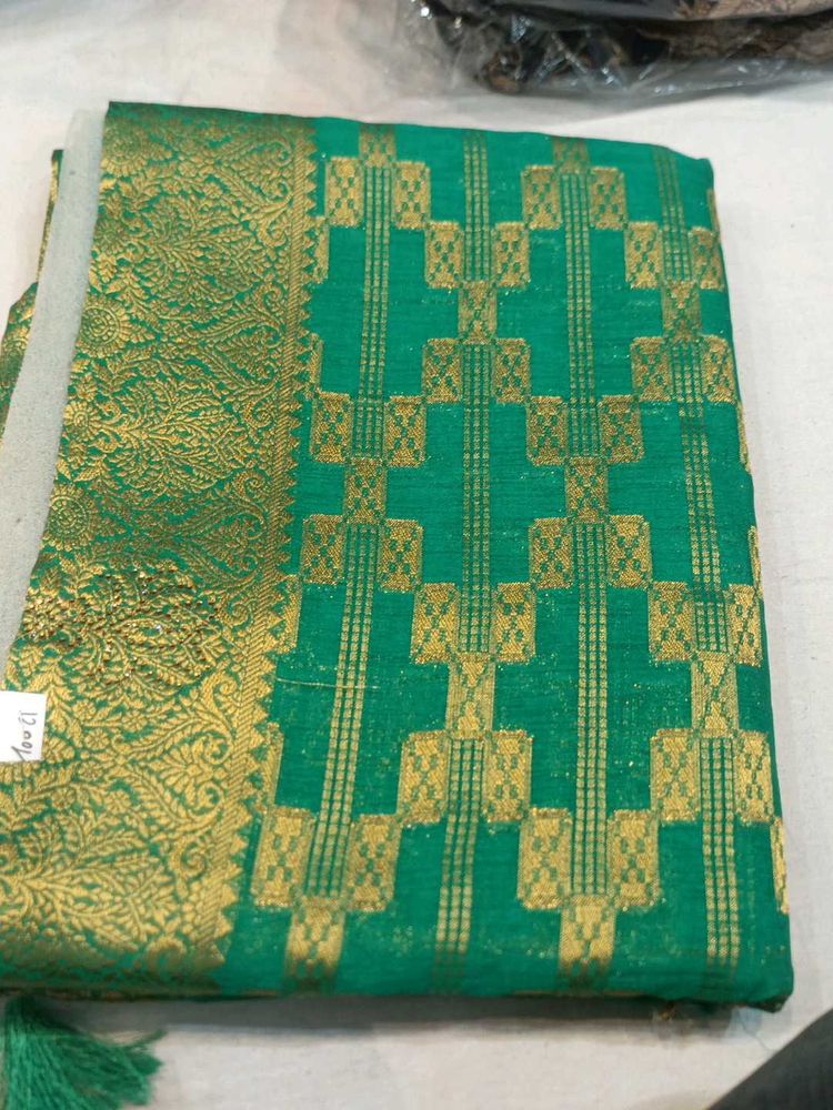 Green &amp; Gold Woven Saree