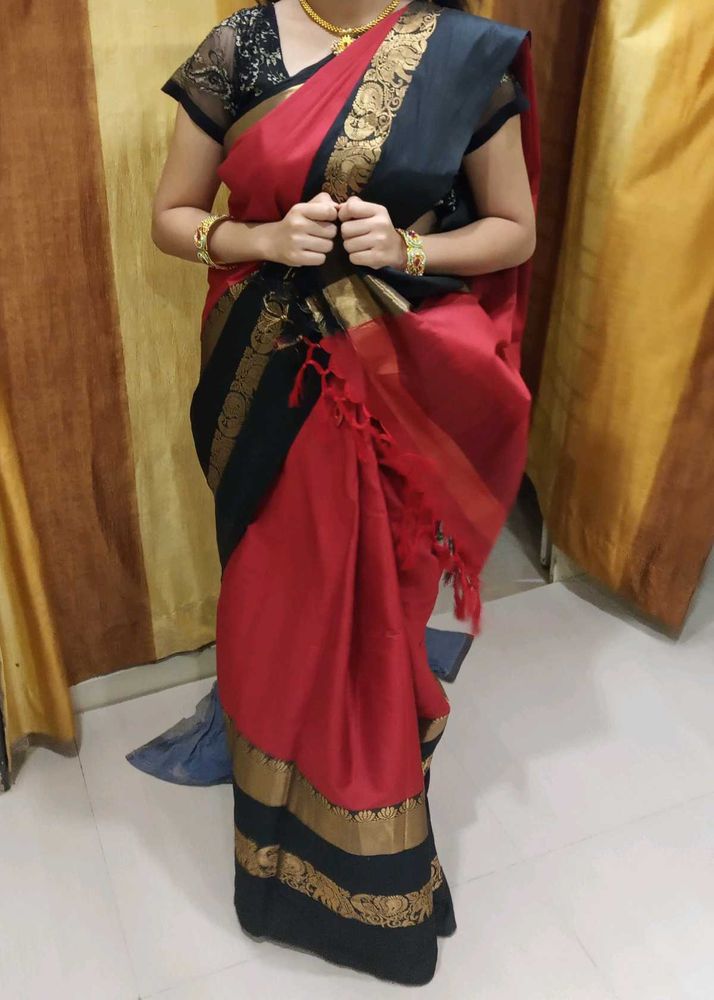Red Black Saree With Blouse Piece