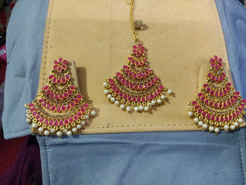 Earing And Mangtick