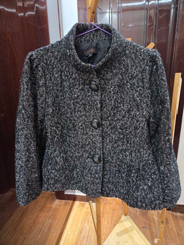 Stylish Tweed Jacket