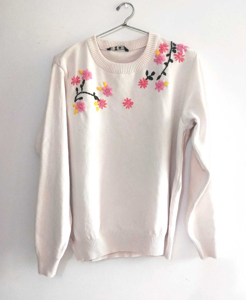 DNMX Floral Embroidered Sweater