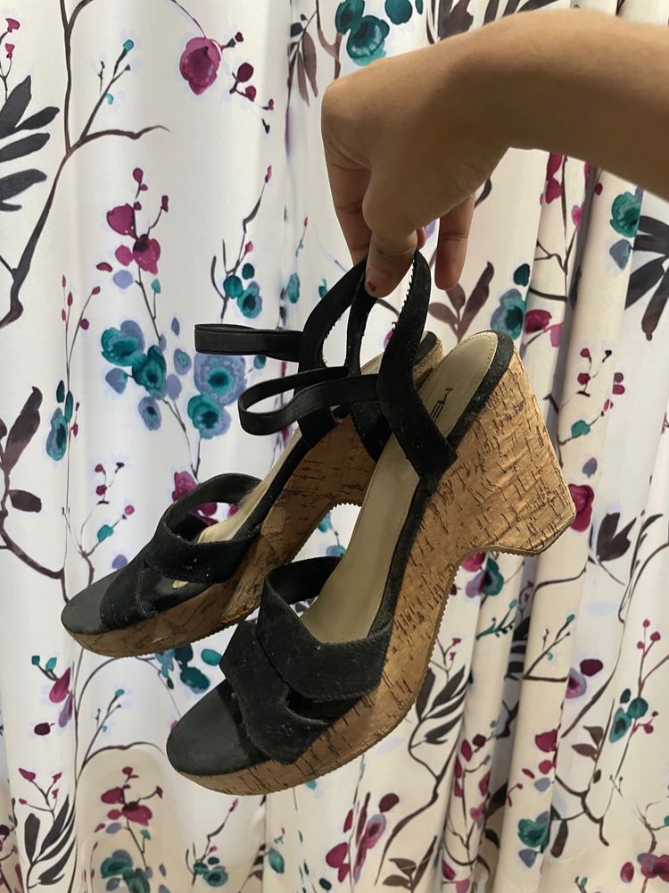 Metro Platform Heels