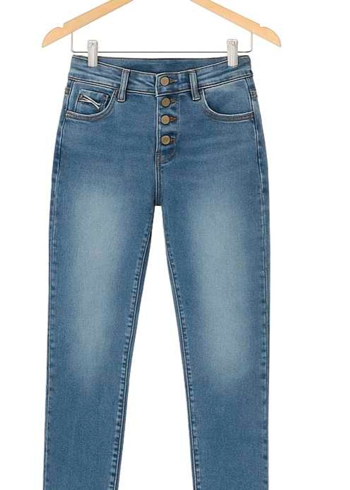 Trendy High-Waist Blue Denim with 3-Button Style💙