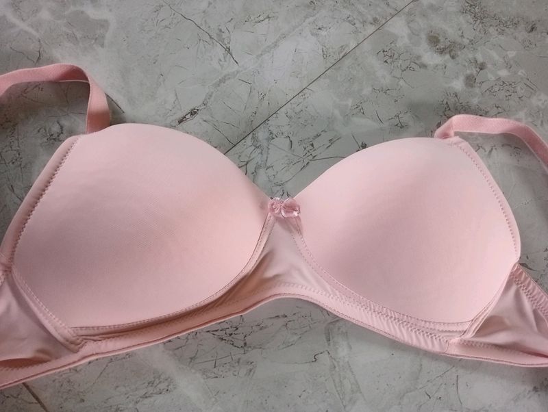 Combo Soft Bra With Pads Inside 🔥and Wax Strips