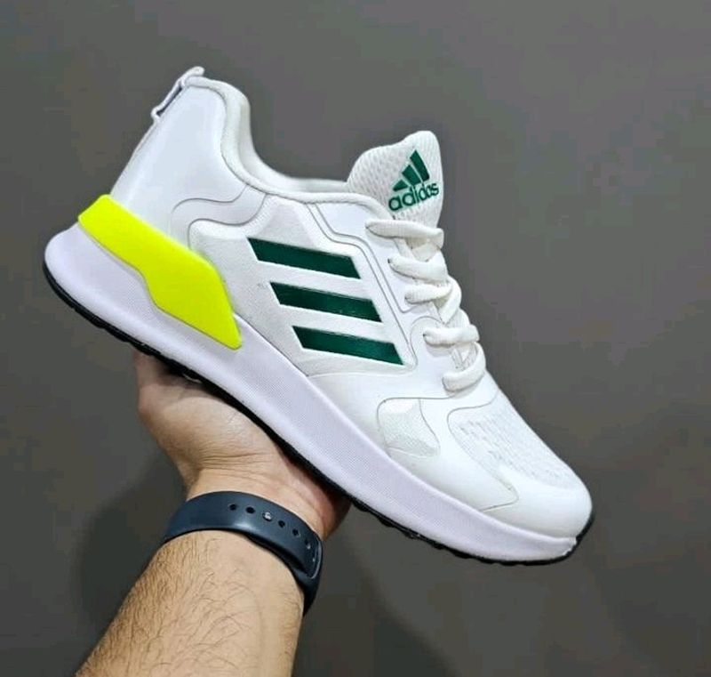7@ Quality Adidas New Sports Shoes Articles