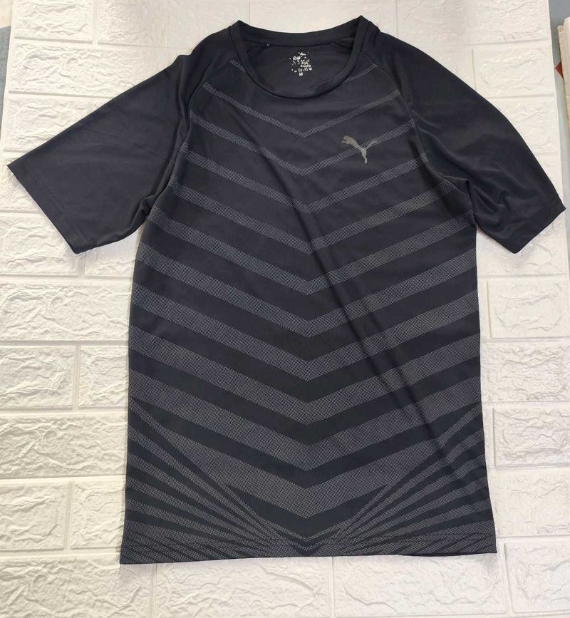 Puma Training Tee - Size M