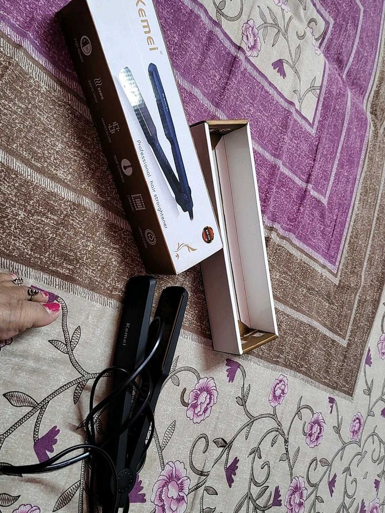 Brand New Hair Straightener