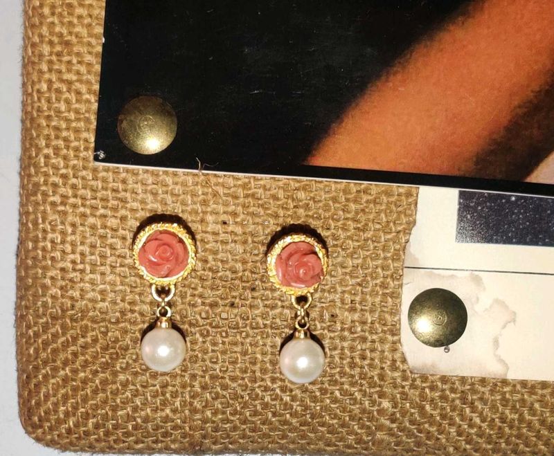 Pati&#39;s Rose Pearl Earrings
