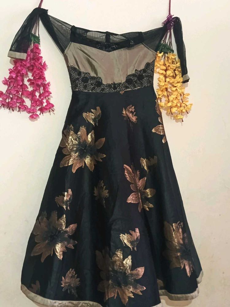 Elegant Black &amp; Gold Floral Dress