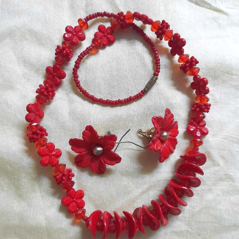 New Floral Necklace Set