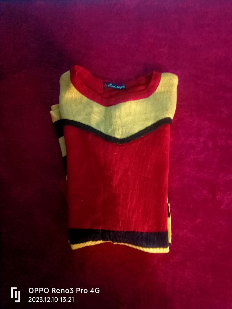 I Am Selling Woolen Tshirt