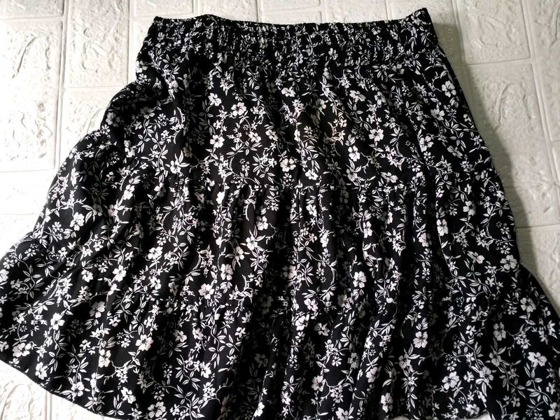 MINI SKIRT