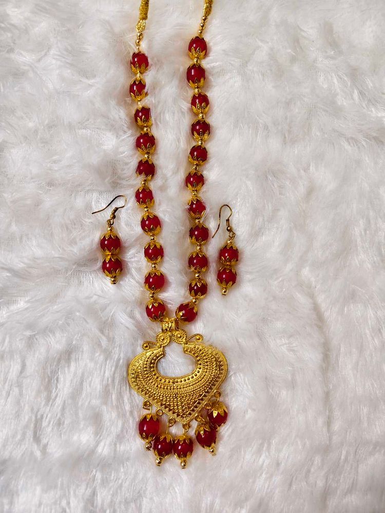 Necklace With Earrings