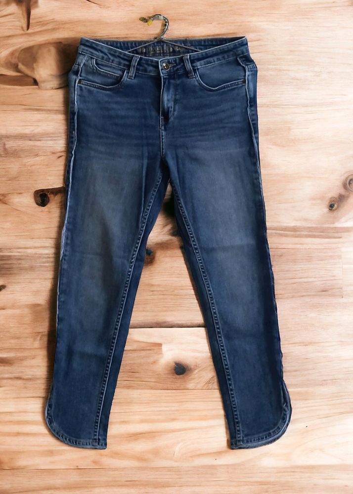 Blue Jeans Slim Fit