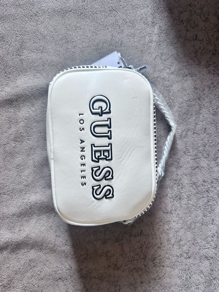 Guess Los Angeles Pouch