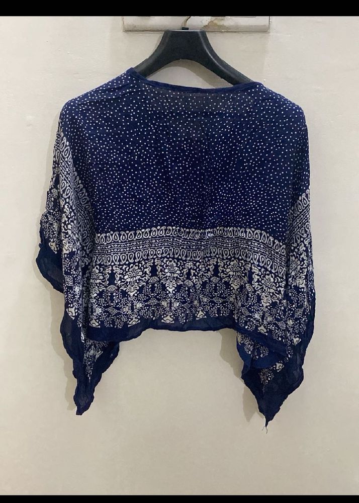 Stylish Blue &amp; White Cover Up