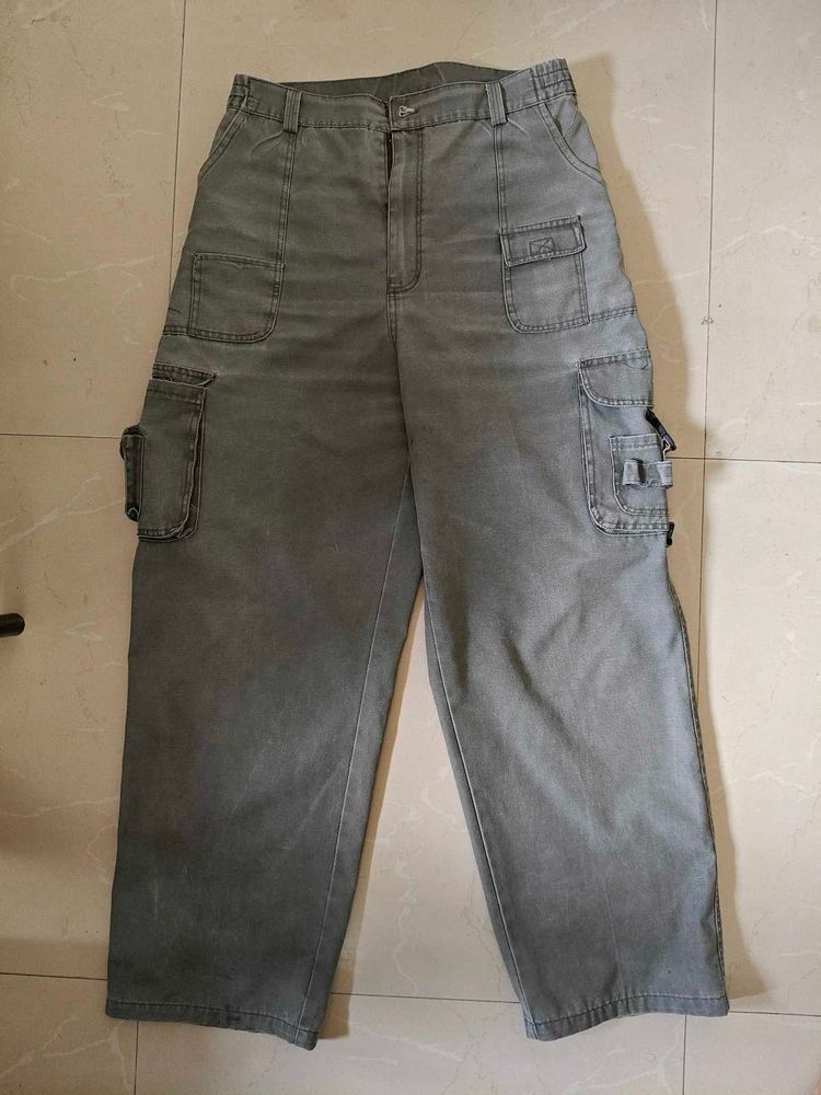 Vintage Olive Cargo Pants 👖😀