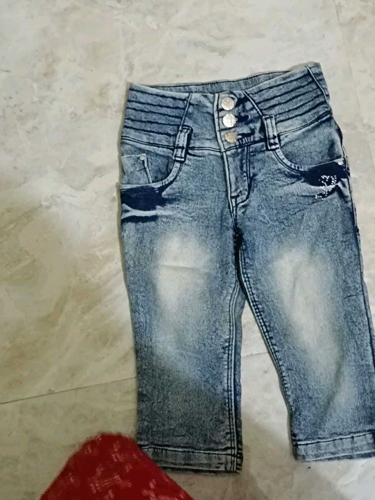 Cute Denim Capris