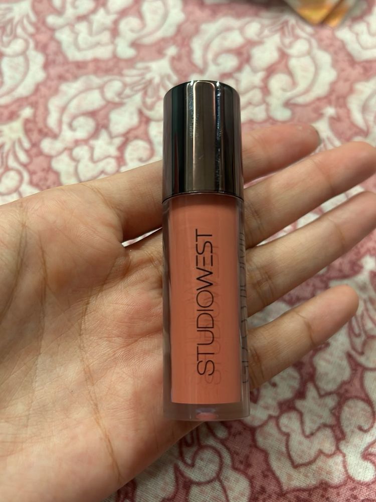Studio West Lip Plumper