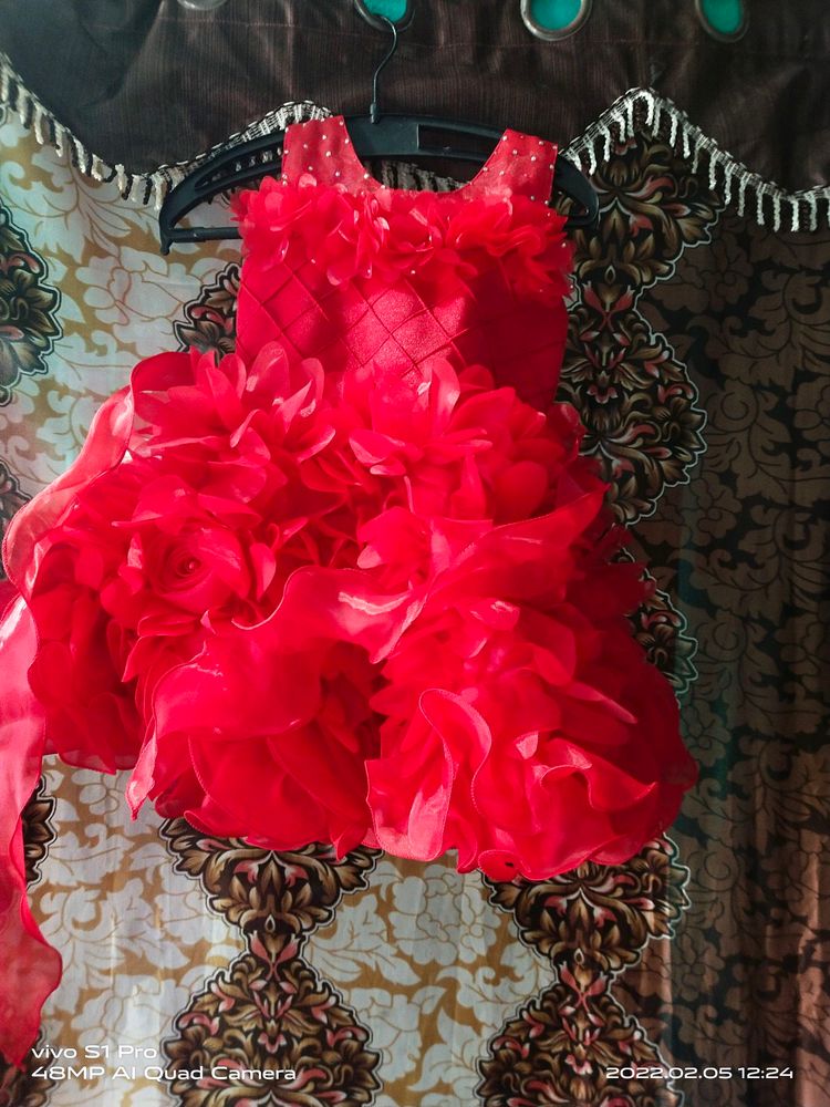 Combo Gorgeous Birthday dress for  3-4  yr baby girl &amp; Cute Top