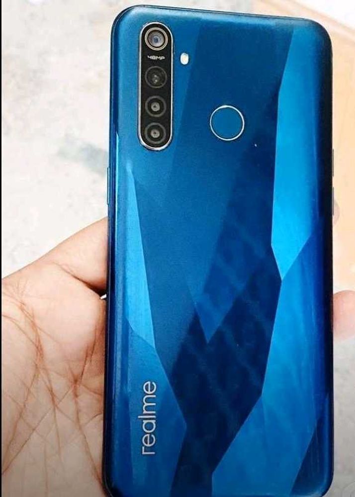 Realme 5i (Negotiable)