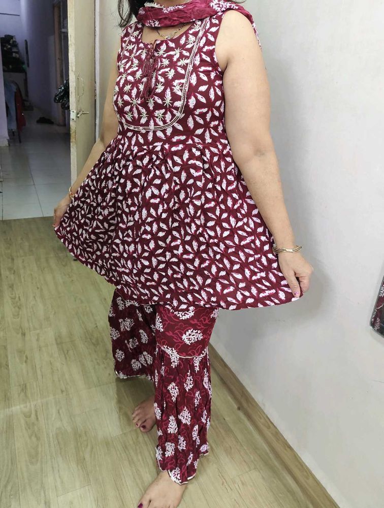 Maroon &amp; White Sharara Set