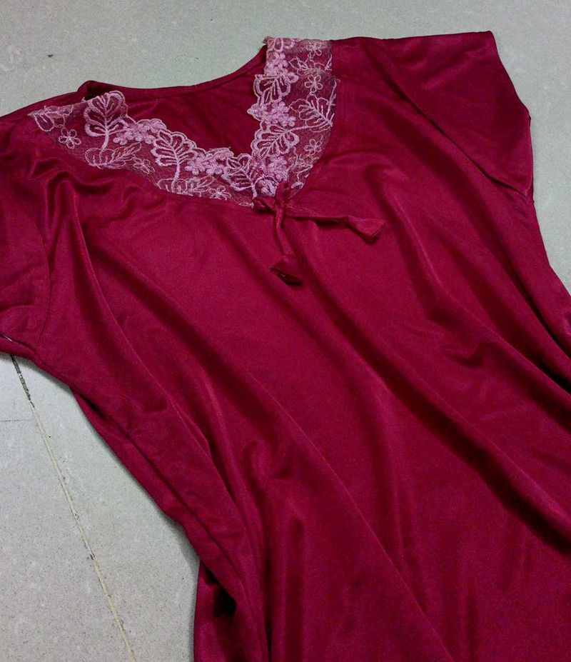 Night Gown For Ladies..