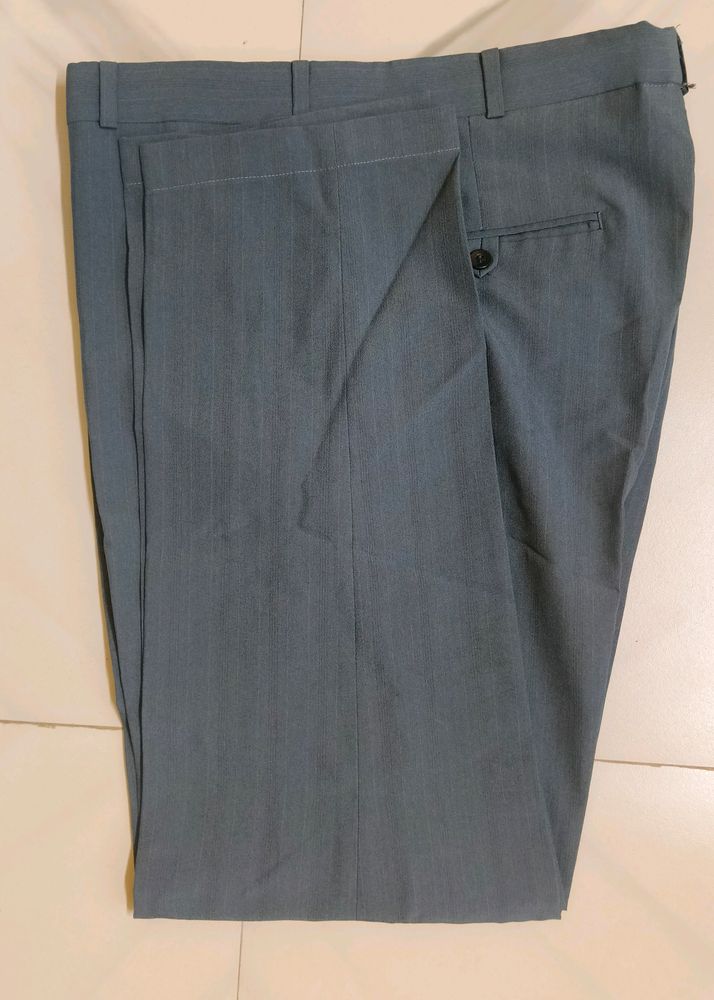 Tailored Fit Grey Chinos