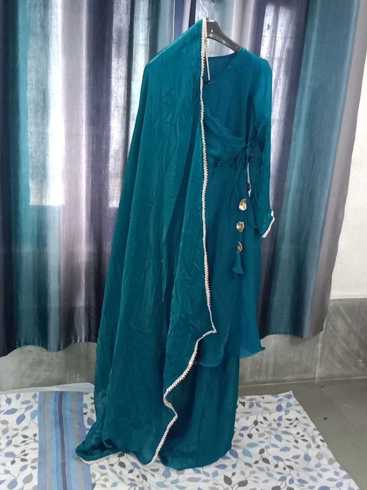 Elegant Teal Layered Kurta Dress