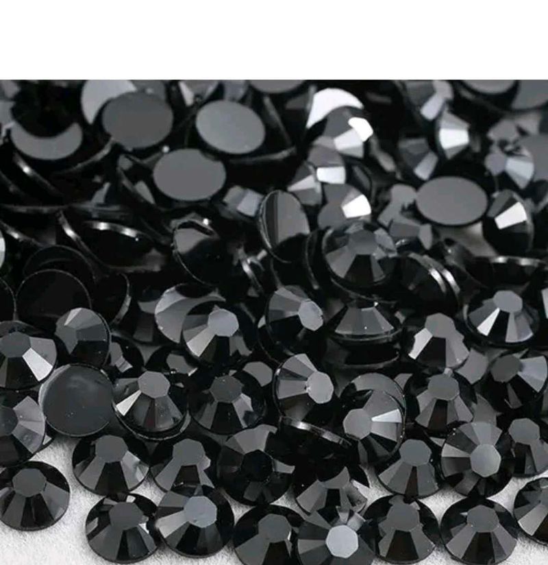 Round Jet Black Crystal Kundan Beads Stones