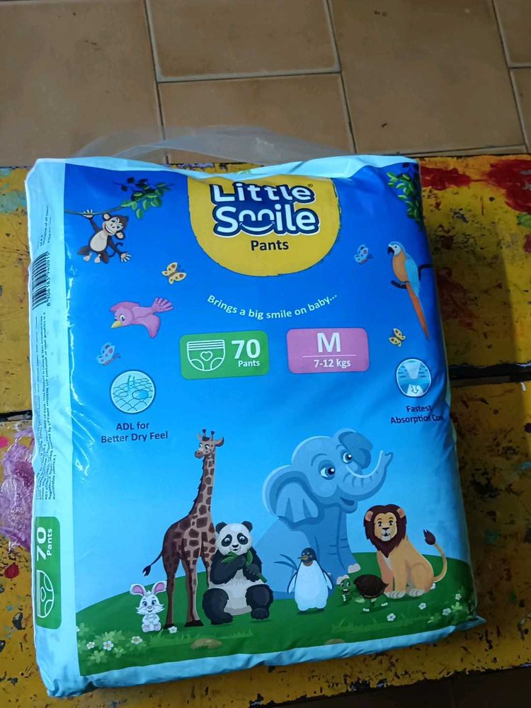 Little Smile Dry Feel Baby Diaper Pants – Medium