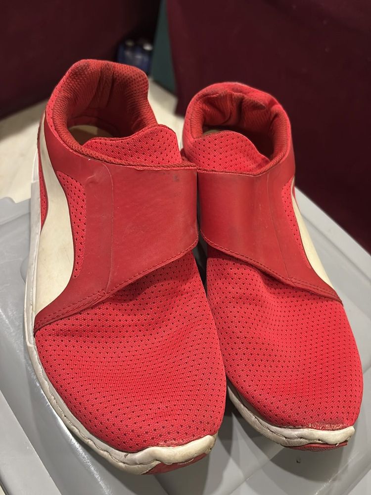 Puma Shoes Very Light Weight