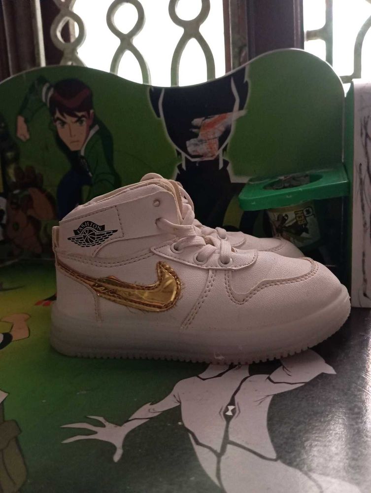 Beautiful Kids Shoe....