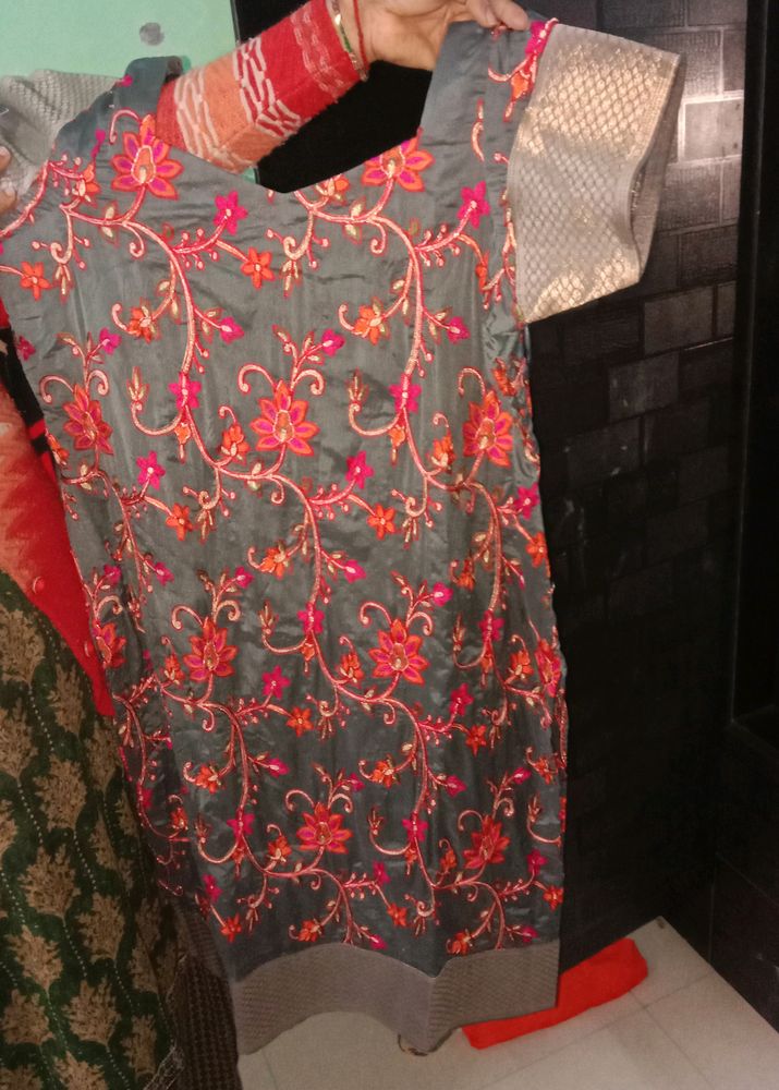 Pakistani Suit