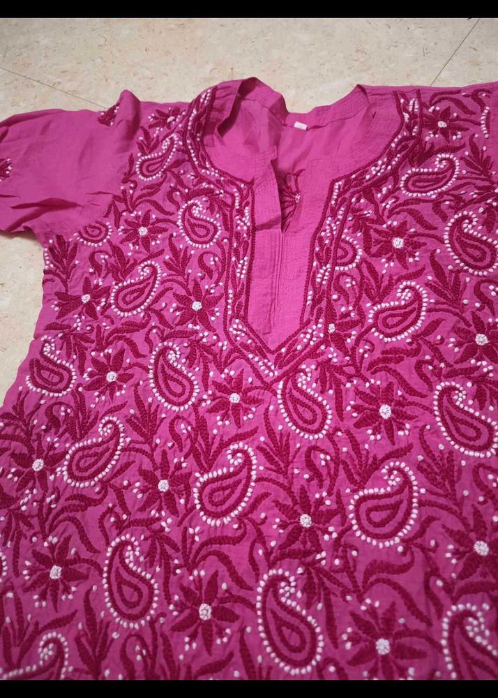 Elegant Pink Embroidered Kurta