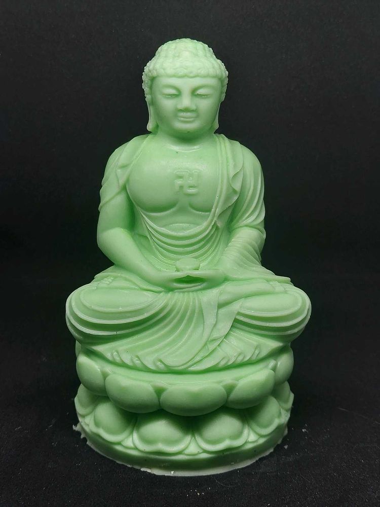 Buddha Showpiece style candle