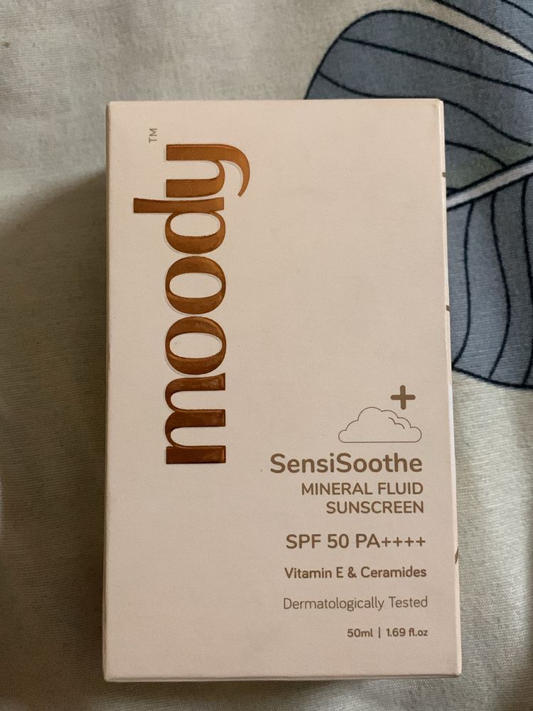 Moody Sensisoothe Sunscreen