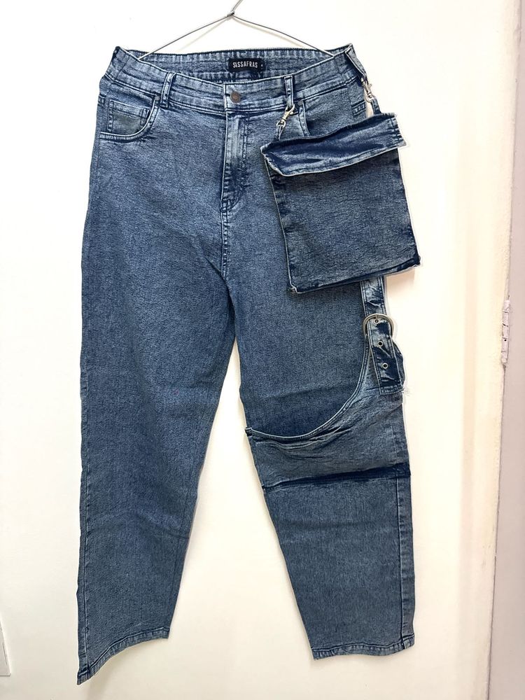 Unique Denim Jeans with Pocket Detail