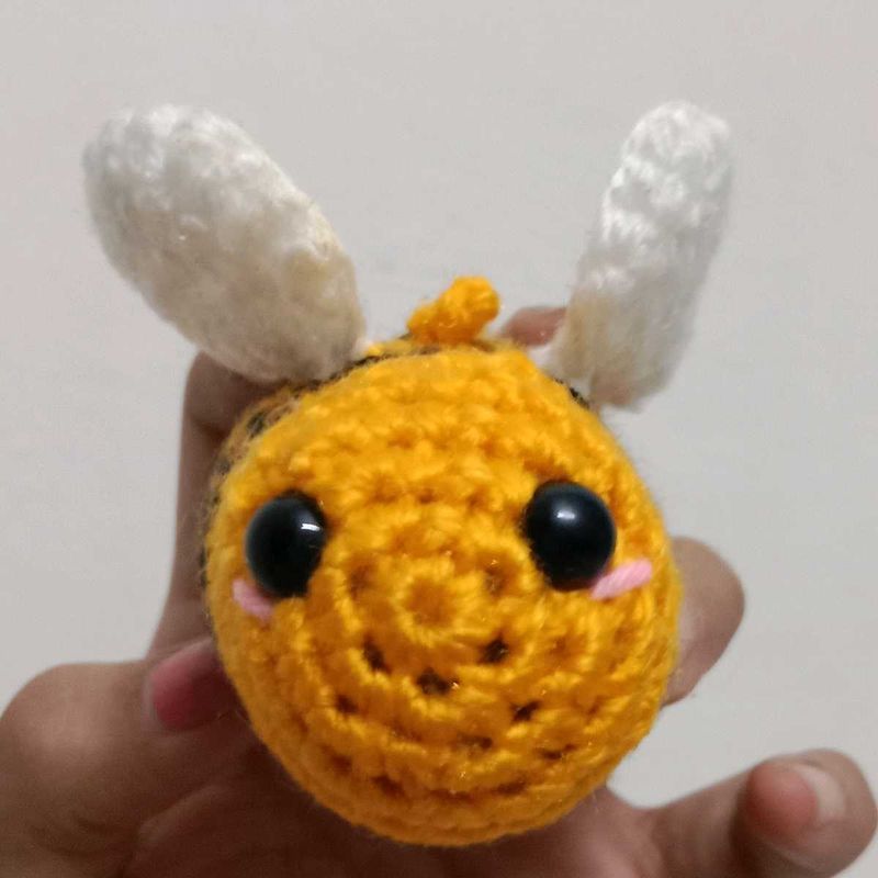 Crochet HoneyBee Keychain